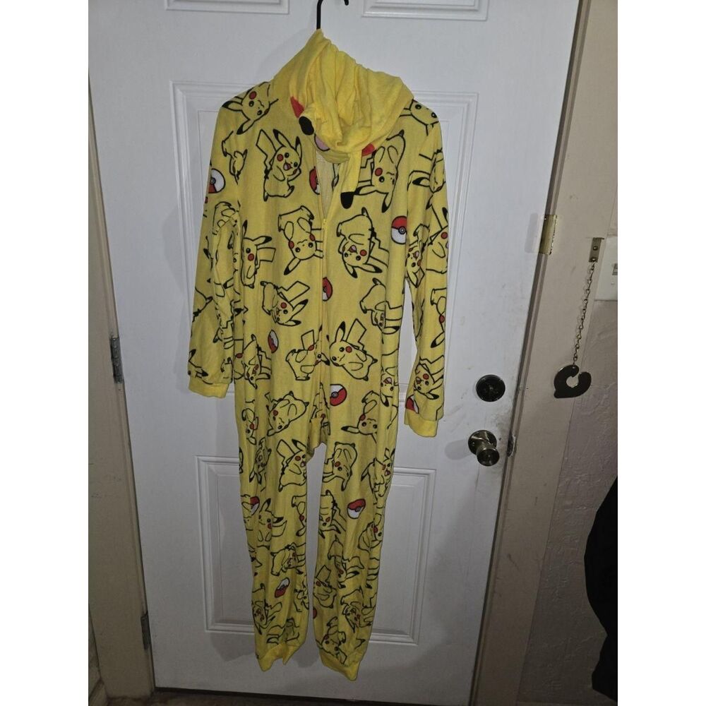 Pikachu Pokemon Pajamas Unisex Boys Size 14/16 Large Sleepwear Comfort